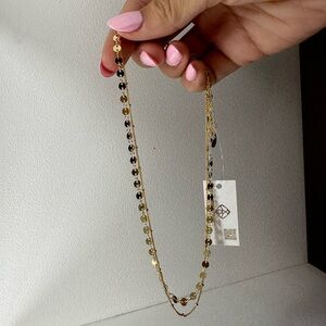 Mini circle layered choker